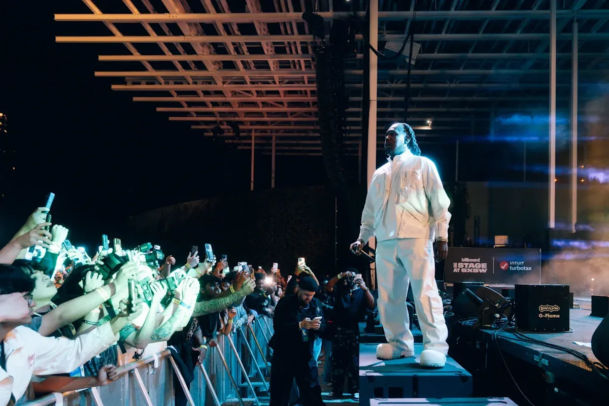 Live Performances and Stage Presence - don toliver height
