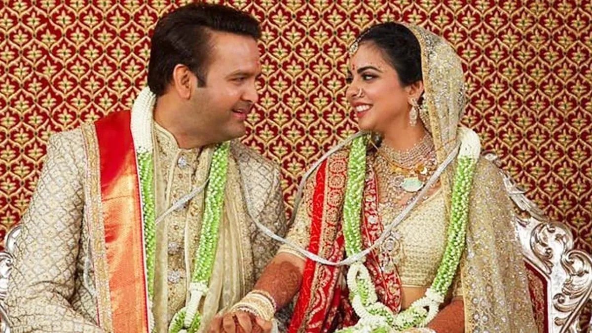 Why net-worth figures vary - anand piramal first wife