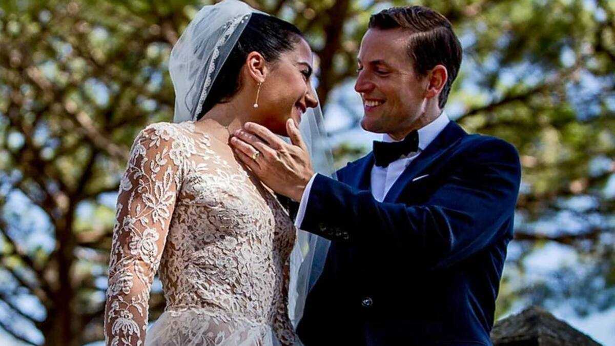 Background on Peter Riley - is emily compagno married